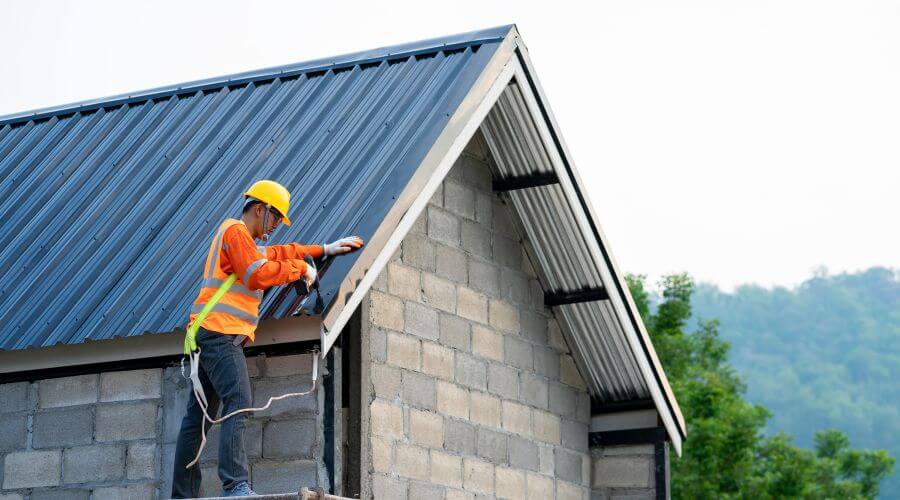 Expert new roof installation services in Brookport, IL